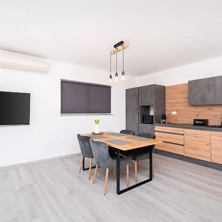 Apartments Grubisic - Sibenik - Parking Included ภายนอก รูปภาพ