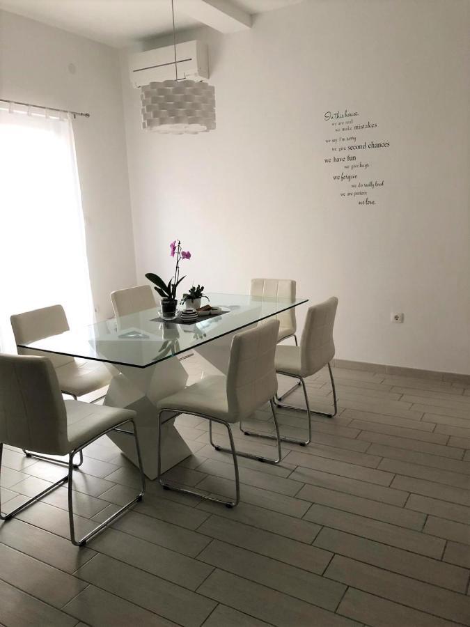 Apartments Grubisic - Sibenik - Parking Included ภายนอก รูปภาพ