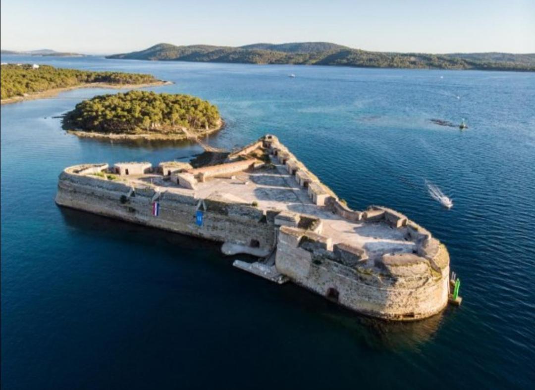 Apartments Grubisic - Sibenik - Parking Included ภายนอก รูปภาพ
