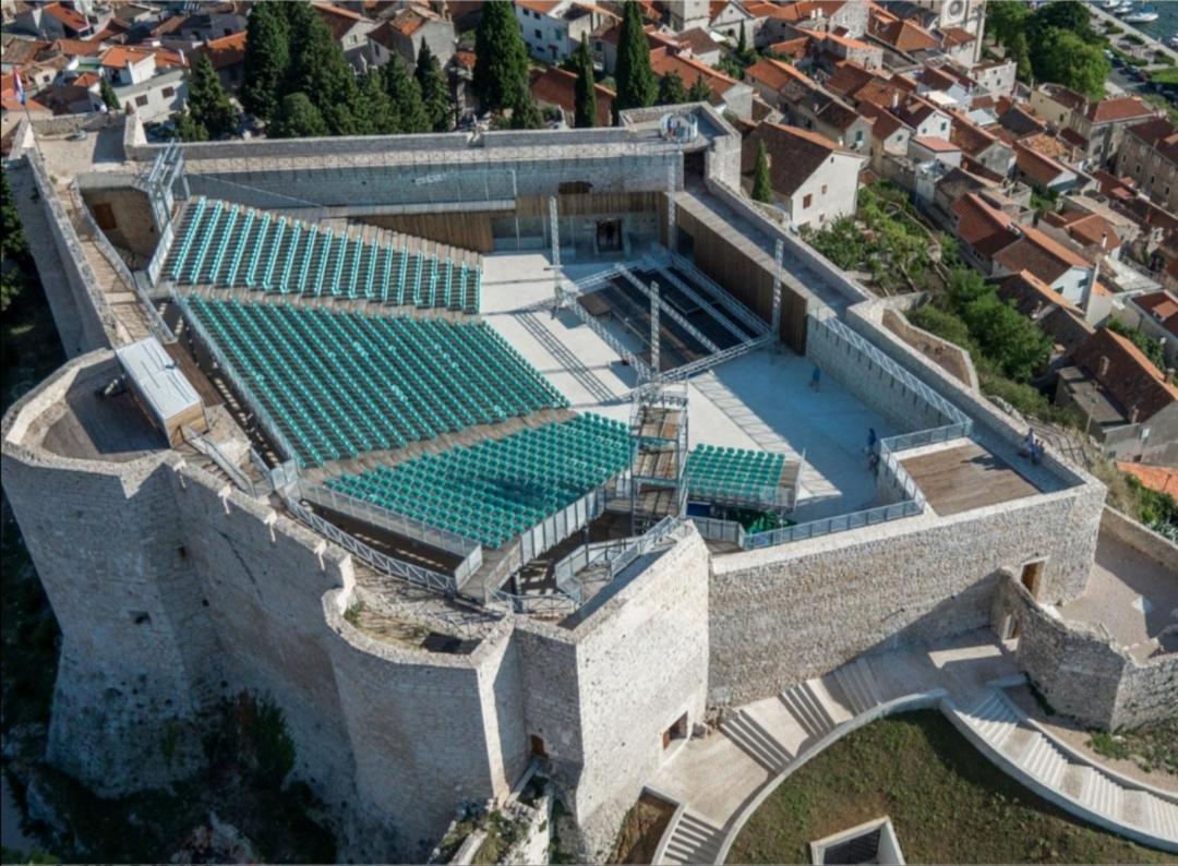 Apartments Grubisic - Sibenik - Parking Included ภายนอก รูปภาพ