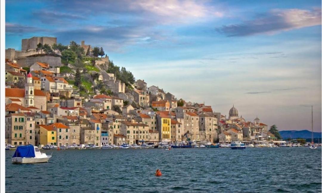 Apartments Grubisic - Sibenik - Parking Included ภายนอก รูปภาพ