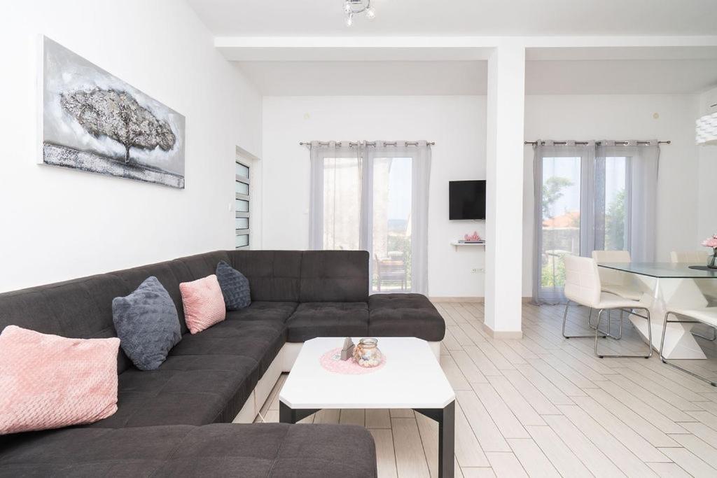 Apartments Grubisic - Sibenik - Parking Included ภายนอก รูปภาพ