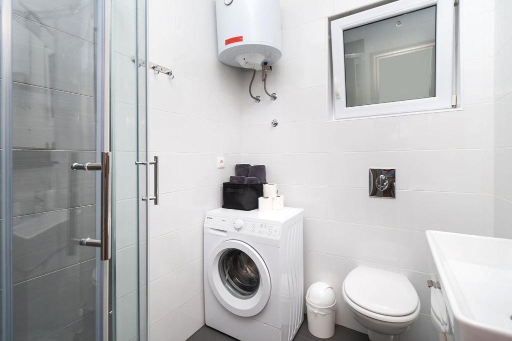 Apartments Grubisic - Sibenik - Parking Included ภายนอก รูปภาพ