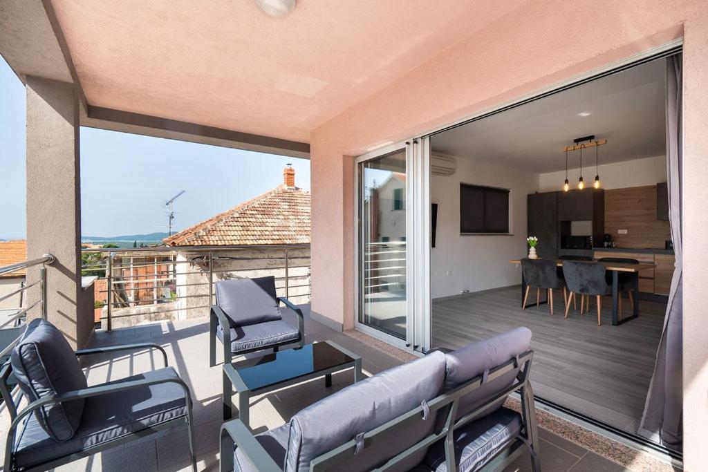 Apartments Grubisic - Sibenik - Parking Included ภายนอก รูปภาพ